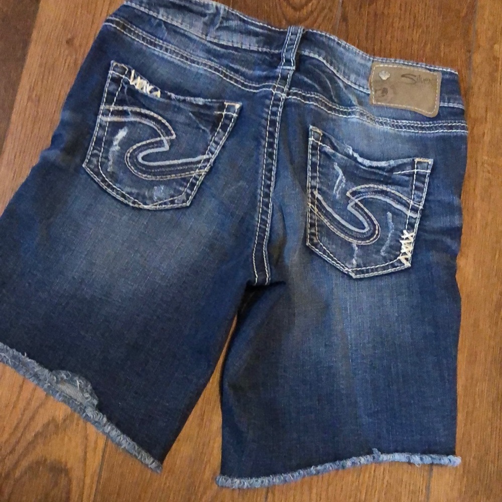 Silvers jean shorts boyfriend style size 26
